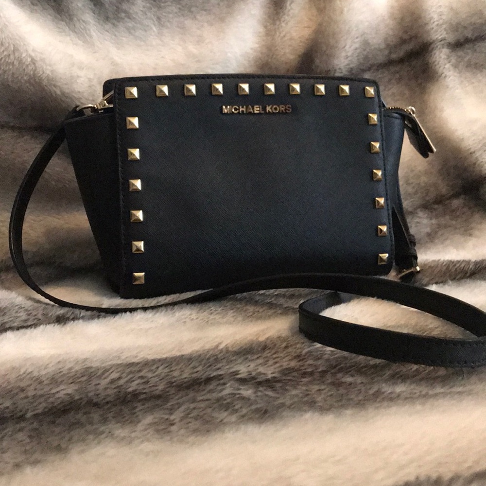 Michael Kors Selma Leather Studded Crossbo…